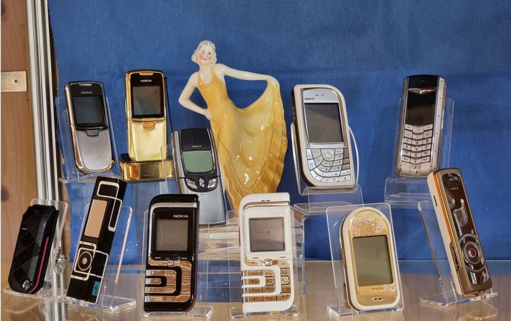 Nokia rev 2 GSM History History of GSM, Mobile Networks, Vintage Mobiles